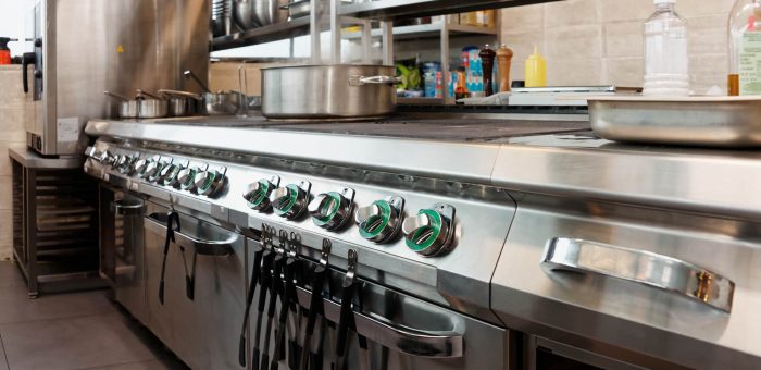 Restaurant Equipment Untuk Membuat Dinner